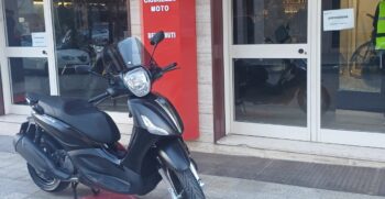 Piaggio Beverly 300 Nero – Ciciriello Moto (7)