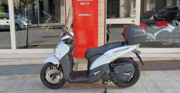 Yamaha Xenter 125 Bianco – Ciciriello Moto (2)