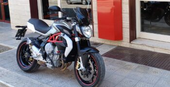 MV Augusta Brutale Trepistoni 800 Grigio – Ciciriello Moto (12)