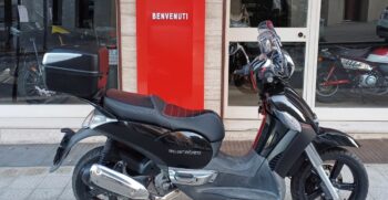 Aprilia Scarabeo 300s Nera – Ciciriello Moto (1)