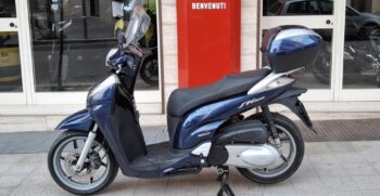 Honda SH 300 Blu – Ciciriello Moto (2)