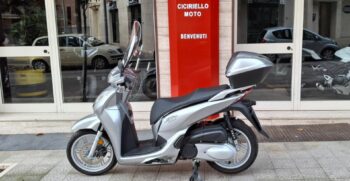 Honda SH 300 Grigio – Ciciriello Moto (2)