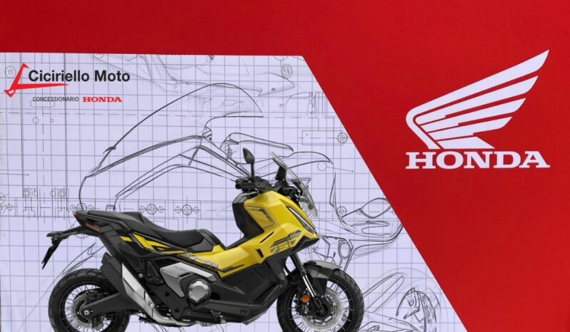 Honda X-ADV 750 Matte Goldfinch Yellow My 2025 – Ciciriello Moto