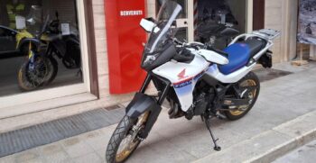 Honda XL Transalp 750 Tricolor – Ciciriello Moto (11)