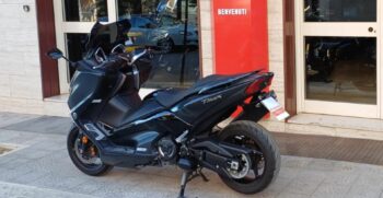 Yamaha T-MAX 530 DX Nero – Ciciriello Moto (9)