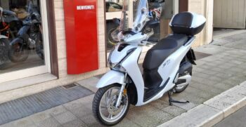 Honda SH 150 Bianca – Ciciriello Moto (9)