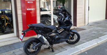 Honda X-ADV 750 DCT Nera – Ciciriello Moto (12)