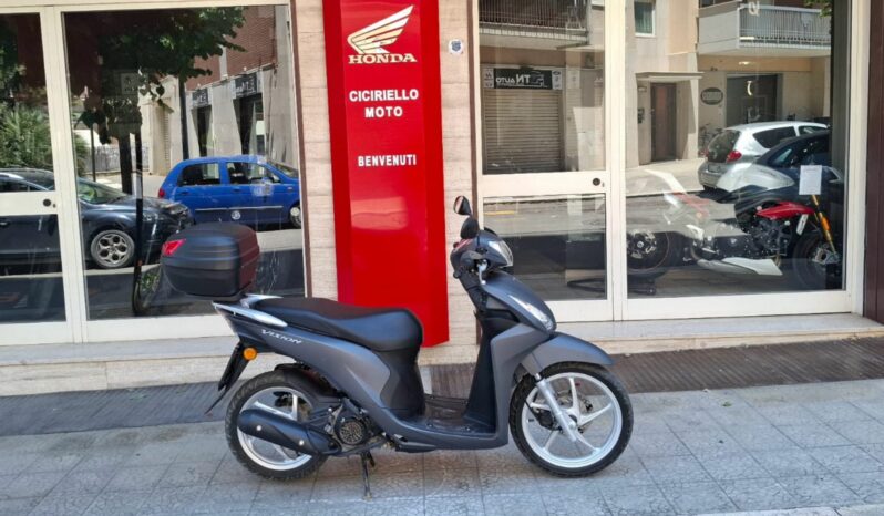 Honda Vision 110 Grigio – Ciciriello Moto (1)