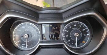 Yamaha X-Max 300 Tech Max Grigio – Ciciriello Moto (3)