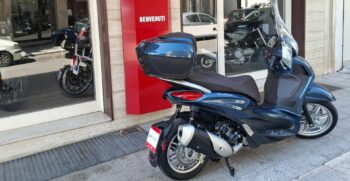 Piaggio Beverly 300 Blu – Ciciriello Moto (10)
