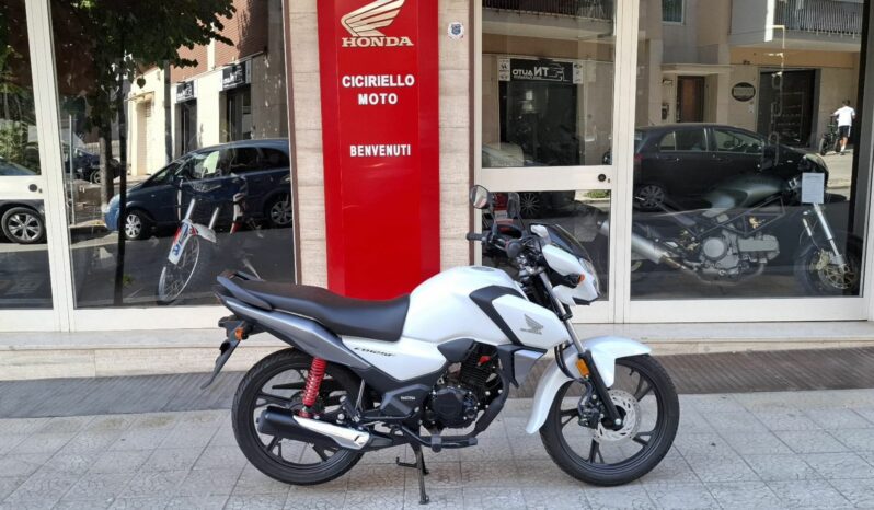 Honda CB 125 F Bianca KM0 – Ciciriello Moto (1)