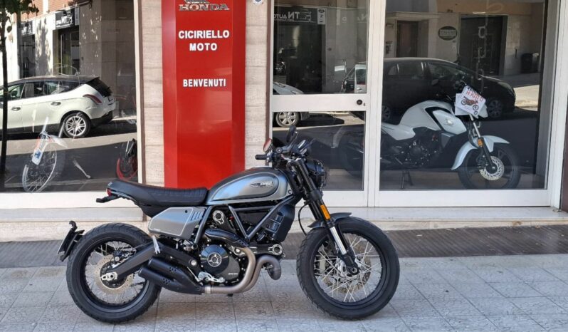Ducati Scrambler Night Shift Nera – Ciciriello Moto (1)