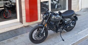 Ducati Scrambler Night Shift Nera – Ciciriello Moto (10)