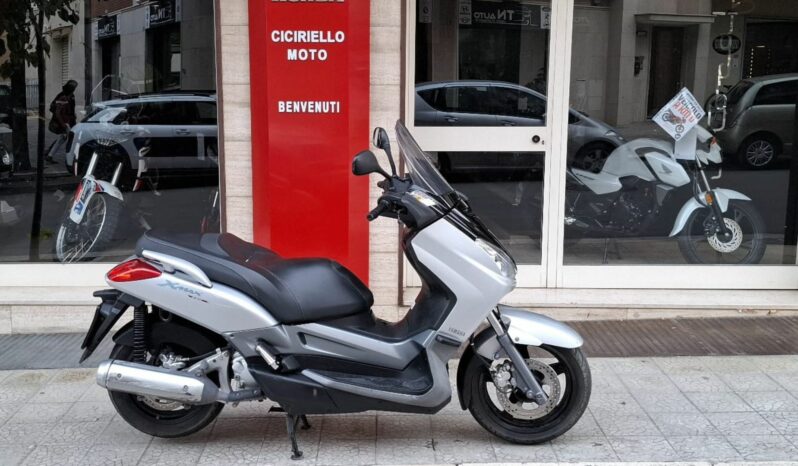 Yamaha X-Max 250 Grigio – Ciciriello Moto (1)
