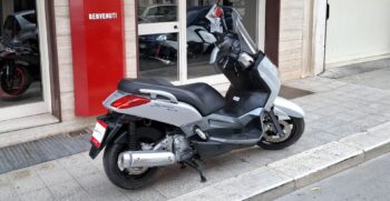 Yamaha X-Max 250 Grigio – Ciciriello Moto (5)