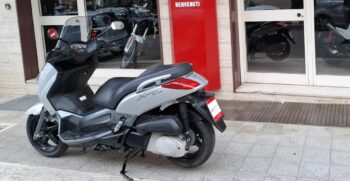 Yamaha X-Max 250 Grigio – Ciciriello Moto (7)