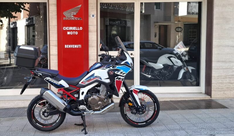 Honda Africa Twin 1100 Manuale Tricolor – Ciciriello Moto (1)