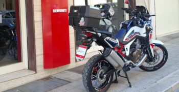 Honda Africa Twin 1100 Manuale Tricolor – Ciciriello Moto (12)