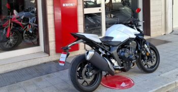 Honda Hornet 1000 Bianca – Ciciriello Moto (7)