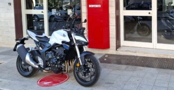 Honda Hornet 1000 Bianca – Ciciriello Moto (8)