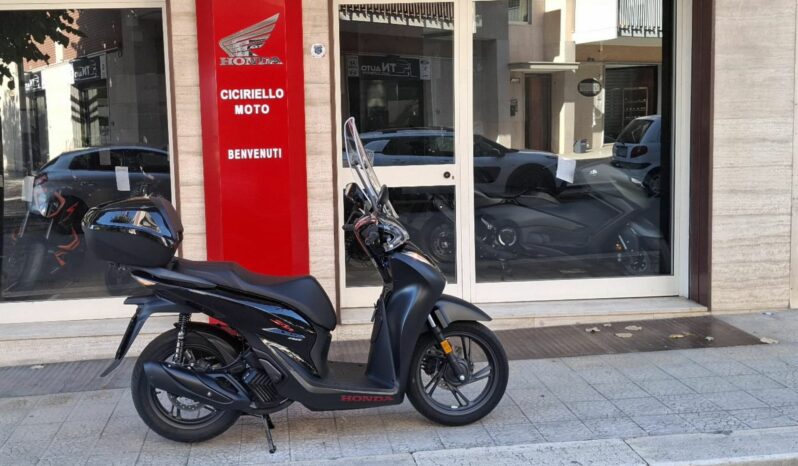 Honda SH 150 Nero Sport – Ciciriello Moto (1)
