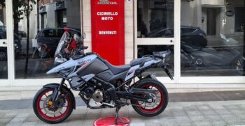 Suzuki V-Strom 1050 Grigia – Ciciriello Moto (2)